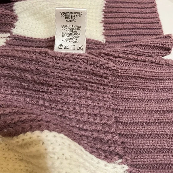 Love Tree Plaid Knit Cardigan - Mauve and Cream - Picture 9 of 9